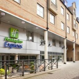 Außenansicht Holiday Inn Express LONDON - HAMMERSMITH Fotos