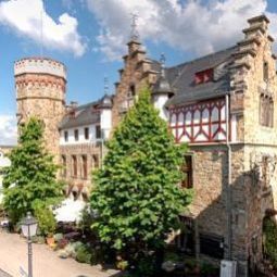 Exterior view Burg Adenbach Fotos