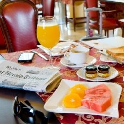 Комната для завтраков Sallés Ciutat del Prat Fotos
