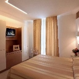 Номер Riviera Fotos