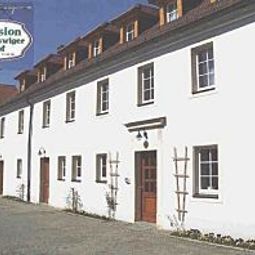Außenansicht Alt-Coswiger Hof Pension Fotos