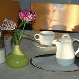 Sala colazione nel ristorante Zum Weinkrug Fotos