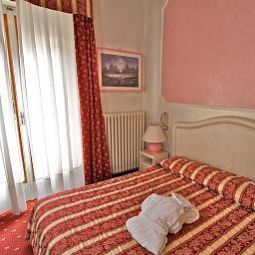 Room with terrace Vienna Ostenda Cimino Hotels Fotos