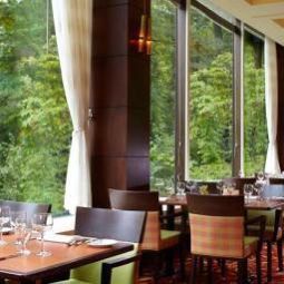 Restaurante Renaissance Westchester Hotel Fotos