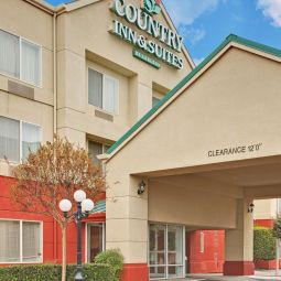 CA  Fresno North Country Inn & Suites By Carlson Fresno 