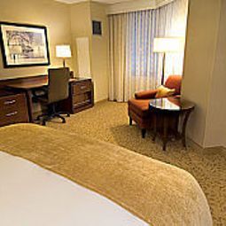 Номер Fairview Park Marriott Fotos