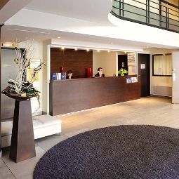 Recepción Residhome Metz Apparthotel Fotos