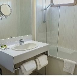 Bathroom Le Cantepau INTER-HOTEL Fotos