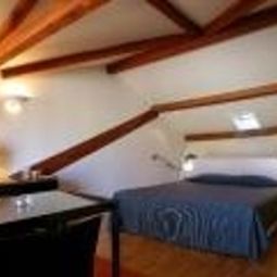 Chambre Cloitre Saint Louis Fotos