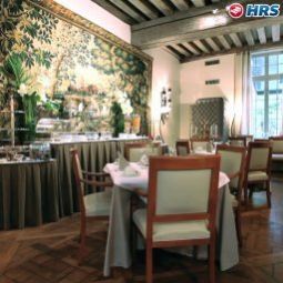 Salle du petit-déjeuner située dans le restaurant d' Aubusson Fotos