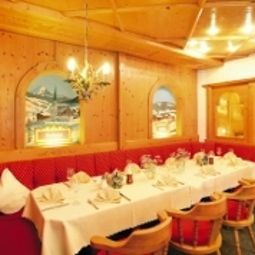 Sala colazione nel ristorante Talhof Fotos