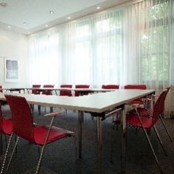 Sala congressi FFFZ Hotel und Tagungshaus Fotos