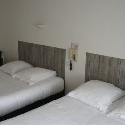 Außenansicht Le Petit Billot Citotel Fotos