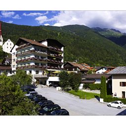 Vista esterna Oetz Fotos