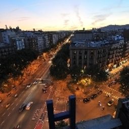 View Barcelona Universal Fotos