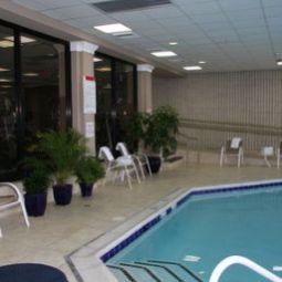 Basen Crowne Plaza NEWARK AIRPORT Fotos