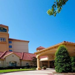 La Quinta Inn & Suites Greensboro Greensboro 