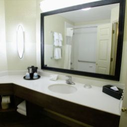 Camera La Quinta Inn & Suites Raleigh Crabtree Fotos