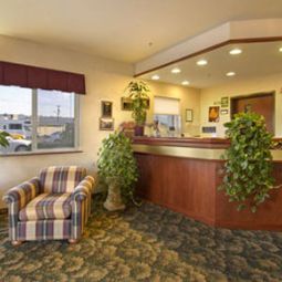 Newberg Travelodge Suites Newberg                                    