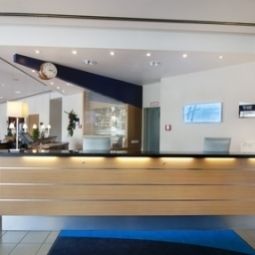 Halle Holiday Inn Express COLOGNE - MUELHEIM Fotos