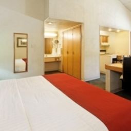 Pokój Holiday Inn Hotel & Suites CHIHUAHUA Fotos