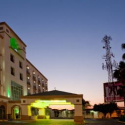 Holiday Inn LEON Leon 