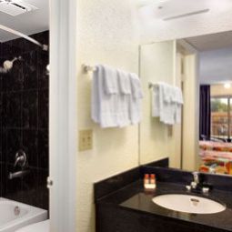 Номер Days Inn Tampa/ West of Busch Gardens Fotos