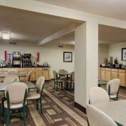 Days Inn Bismarck Bismarck 