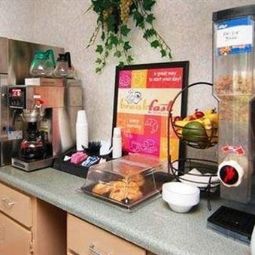 Econo Lodge Montgomery Montgomery                                    