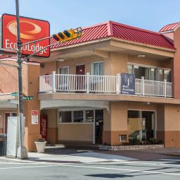 Econo Lodge Beach and Boardwalk Atlantic City                                    