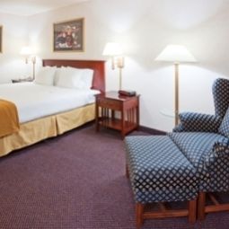 Zimmer Holiday Inn Express Hotel & Suites FORT ATKINSON Fotos