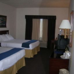 Zimmer Holiday Inn Express Hotel & Suites FORT ATKINSON Fotos