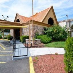 Vista esterna Howard Johnson Inn Clifton NJ Fotos