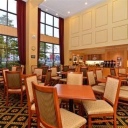 Restaurante Hampton Inn & Suites® Langley-Surrey Fotos