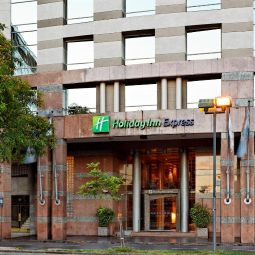 Vue extérieure Holiday Inn Express PUERTO MADERO Fotos