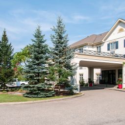 Comfort Inn & Suites Sainte-Agathe-des-Monts                                    