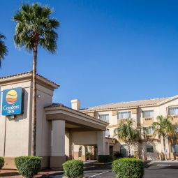 Vista esterna Comfort Inn West Fotos