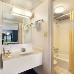 Номер Days Inn Sanford Fotos
