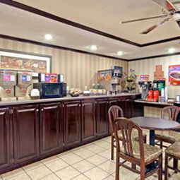 Days Inn and Suites Fort Valley Fort Valley 