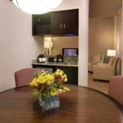 Suite Embassy Suites Alexandria Old Town Fotos
