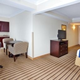 Chambre Holiday Inn Express Hotel & Suites BYRON Fotos