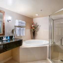 Suite DoubleTree by Hilton Wichita Airport Fotos