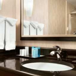 Zimmer DoubleTree by Hilton Wichita Airport Fotos