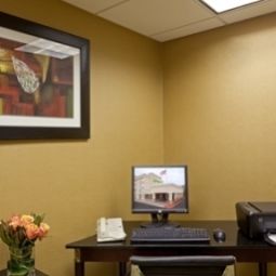  Holiday Inn Hotel & Suites MARLBOROUGH Fotos