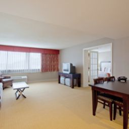 Suite Holiday Inn Hotel & Suites MARLBOROUGH Fotos