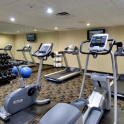 Тренажерный зал/Фитнес Holiday Inn SOUTH PLAINFIELD-PISCATAWAY Fotos