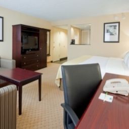 Номер Holiday Inn SOUTH PLAINFIELD-PISCATAWAY Fotos