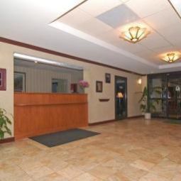 Холл Quality Inn & Suites Biltmore South Fotos