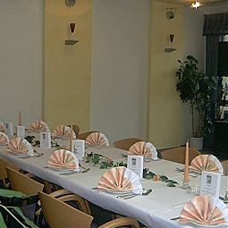 Frühstücksraum im Restaurant Am Stadtpark Fotos