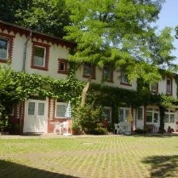  Apartment-Hotel Landhaus Lichterfelde Fotos
